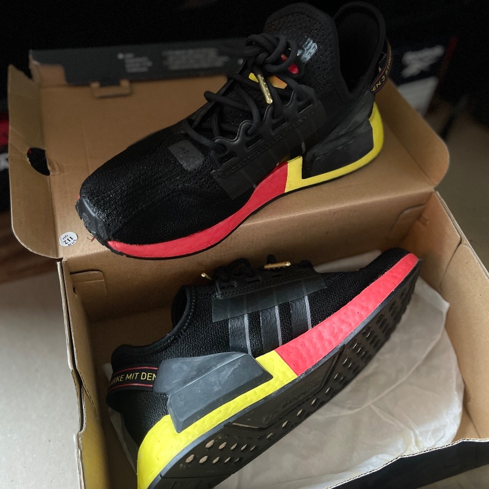 NMD R.1 V2 United Munich 5J 6.5W NEW